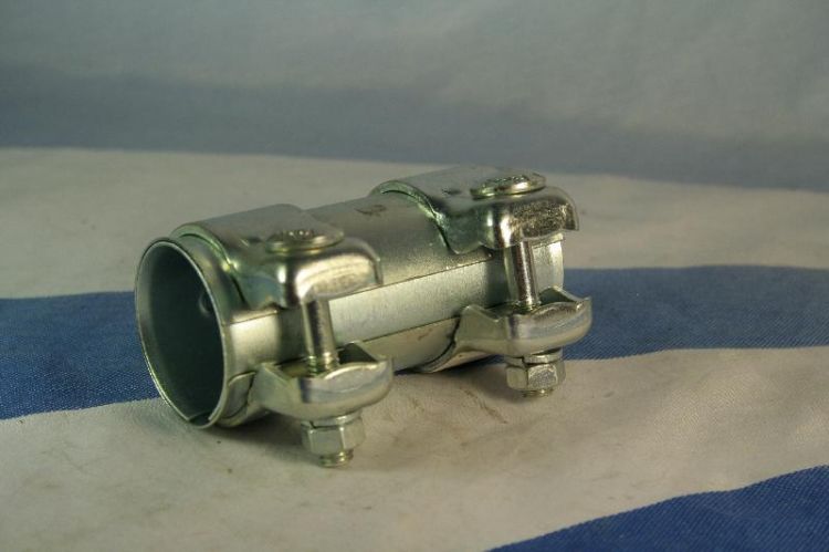 spona vyfuku FABIA 1.2/38 BOS