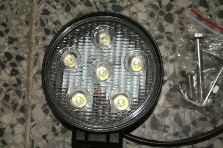 svetlo pracovne LED 18W 6x3W okruhle